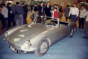 JM Fred's-Silver-Elva-2 NY Auto show Fred Opert coat + tie boy red 1964 IV-T